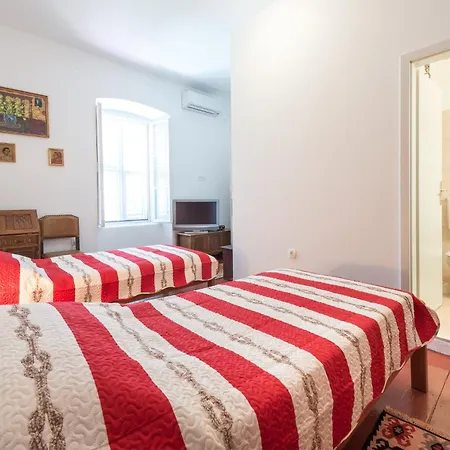 Bonaca And Guest house